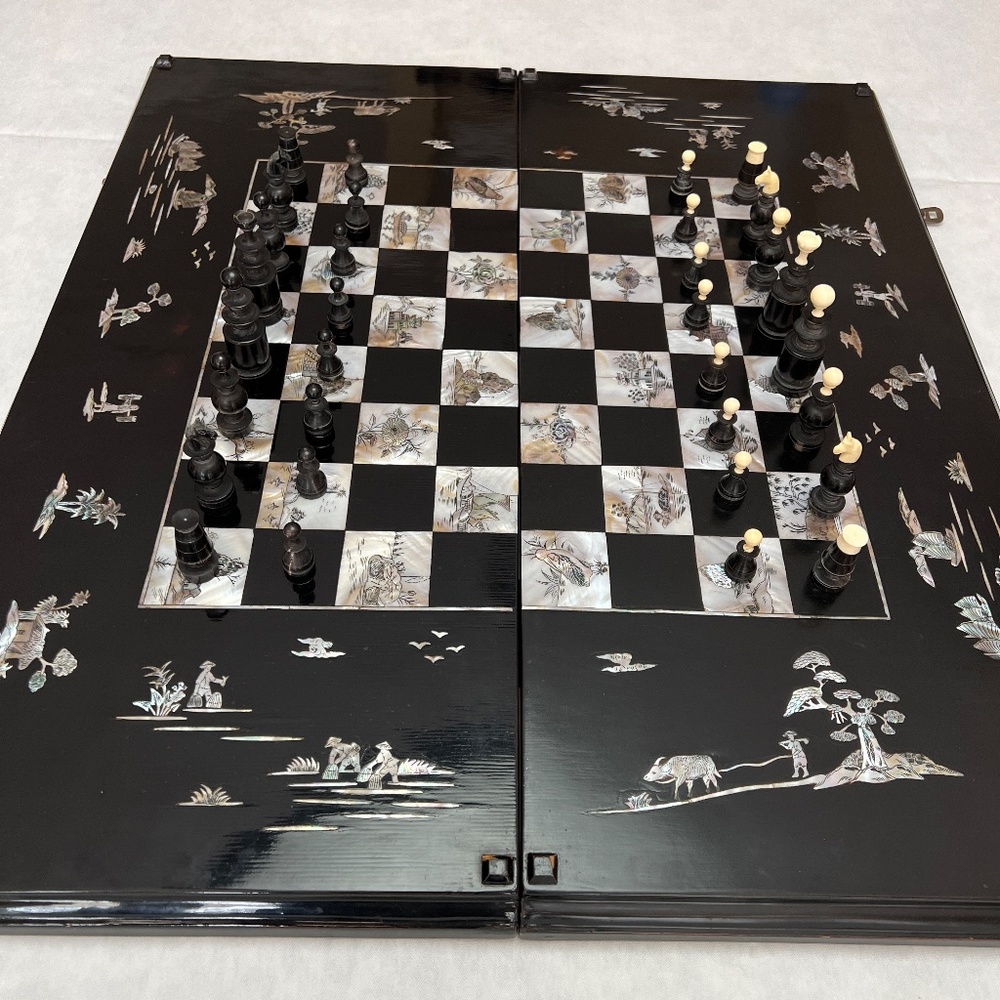 Vintage 1960s Horn Chess & Backgammon Set Large Mother of Pearl Inlaid Board - Picture 5 of 16